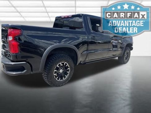 Used 2023 Chevrolet Silverado 1500 ZR2 w/ Technology Package AWD/4WD image 2