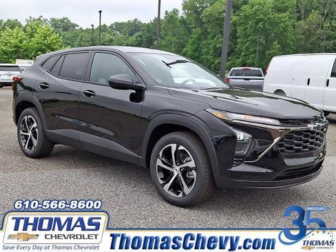 New 2026 Chevrolet Trax RS w/ Driver Confidence Package FWD image 1