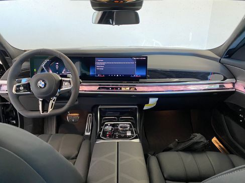 New 2026 BMW 740i xDrive image 15