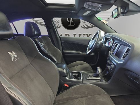Used 2017 Dodge Charger R/T Scat Pack w/ Technology Group image 15