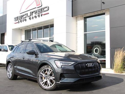 Used 2021 Audi e-tron Prestige AWD/4WD image 49