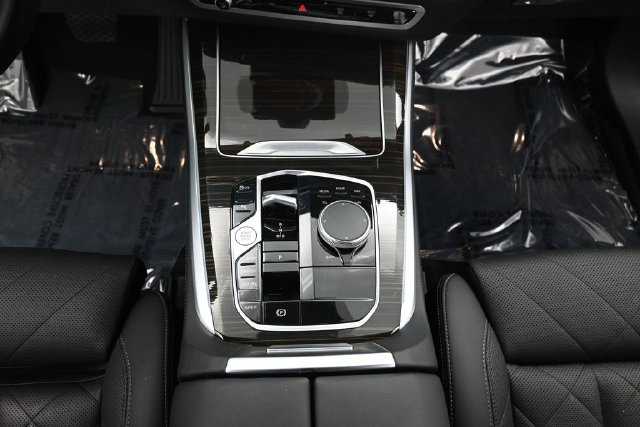 Certified 2024 BMW X5 sDrive40i w/ Premium Package RWD image 16