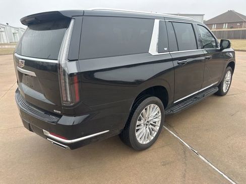 Certified 2025 Cadillac Escalade ESV Premium Luxury w/ LPO, Floor Liner Package image 5