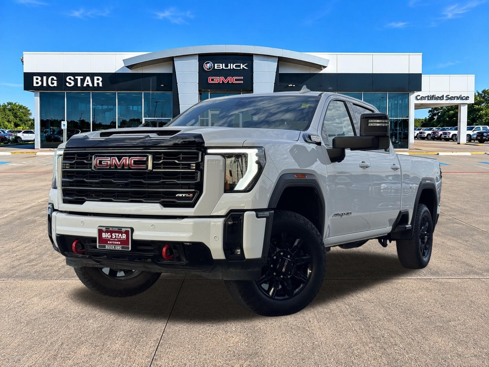 Used 2026 GMC Sierra 2500 AT4 AWD/4WD image 2
