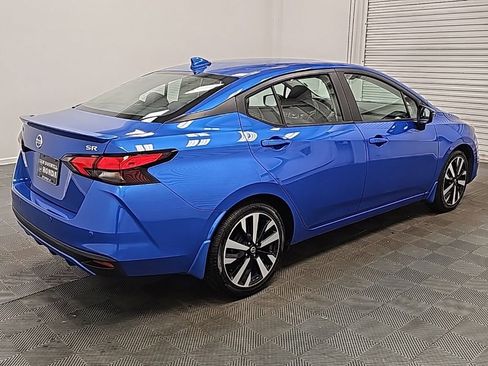 Used 2021 Nissan Versa SR image 9