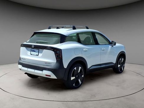 New 2026 Nissan Kicks SR w/ Cold Weather Package AWD/4WD image 9