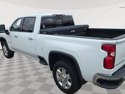 Used 2022 Chevrolet Silverado 2500 LTZ AWD/4WD image 4