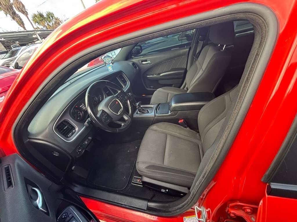 Used 2022 Dodge Charger SXT w/ Blacktop Package RWD image 16