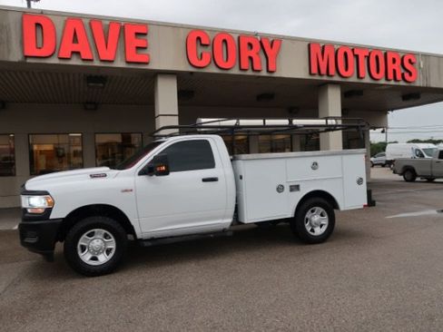 Used 2022 RAM 2500 Tradesman RWD image 1