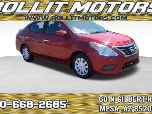 Used 2015 Nissan Versa SV FWD image 1