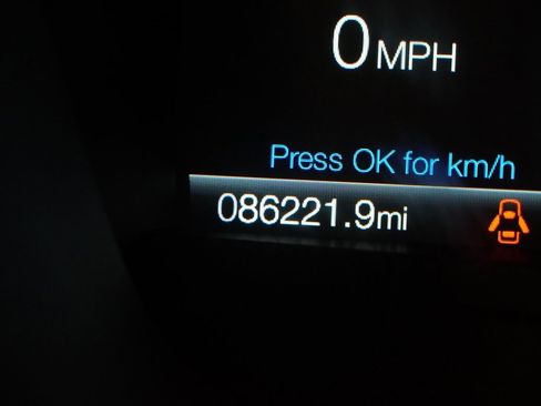 Used 2020 Ford Fusion SE image 9