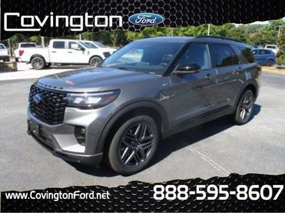 New 2025 Ford Explorer ST-Line w/ Premium Package