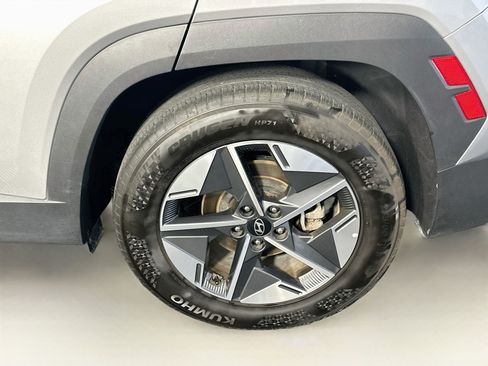 Used 2025 Hyundai Tucson SEL FWD image 11