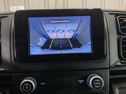 Used 2025 RAM ProMaster 2500 w/ Convenience Group image 18