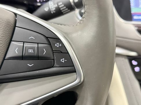 Used 2017 Cadillac XT5 Premium Luxury AWD/4WD image 32