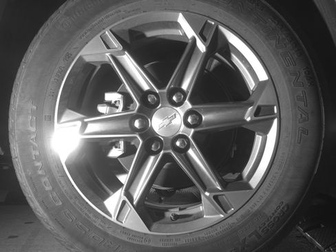 Used 2025 Chevrolet Blazer LT FWD image 15