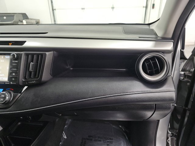 Used 2016 Toyota RAV4 XLE w/ Convenience Package AWD/4WD image 38