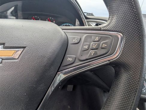 Used 2021 Chevrolet Malibu LT image 12