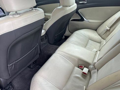Used 2011 Lexus IS 250 w/ Premium Pkg Value Edition image 15