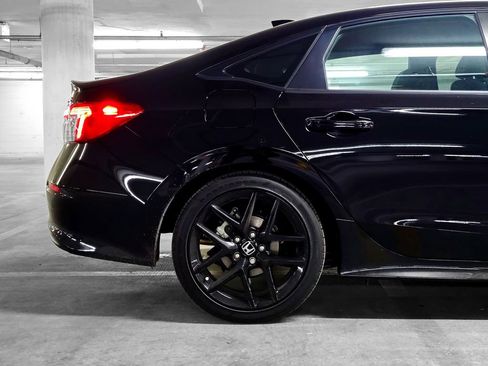 Used 2024 Honda Civic Sport image 18