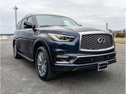Used 2024 INFINITI QX80 Luxe image 3