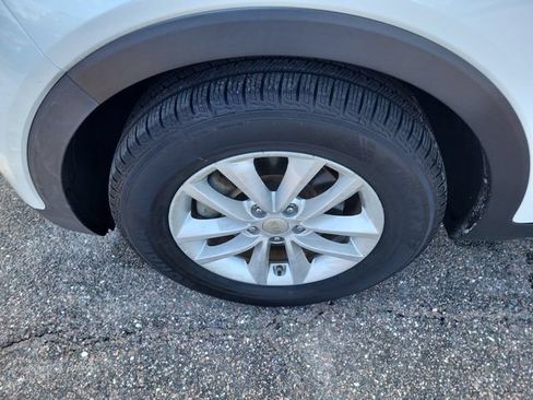 Used 2018 Kia Sorento FWD V6 image 6