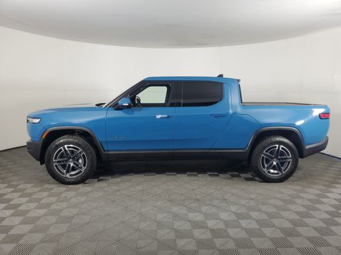Used 2025 Rivian R1T Adventure image 6