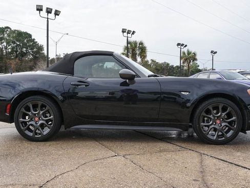 Used 2018 FIAT 124 Spider Abarth image 4