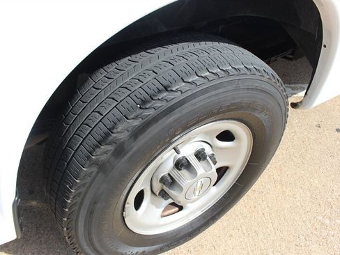 Used 2021 Chevrolet Express 2500 RWD image 33