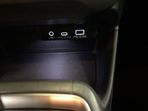 Certified 2025 Subaru Crosstrek 2.0i Premium image 31