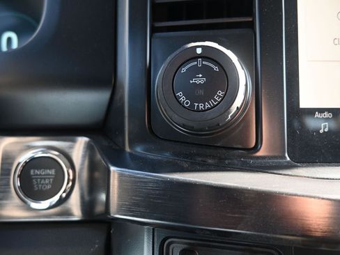 New 2026 Ford F250 Lariat w/ Black Appearance Package image 47