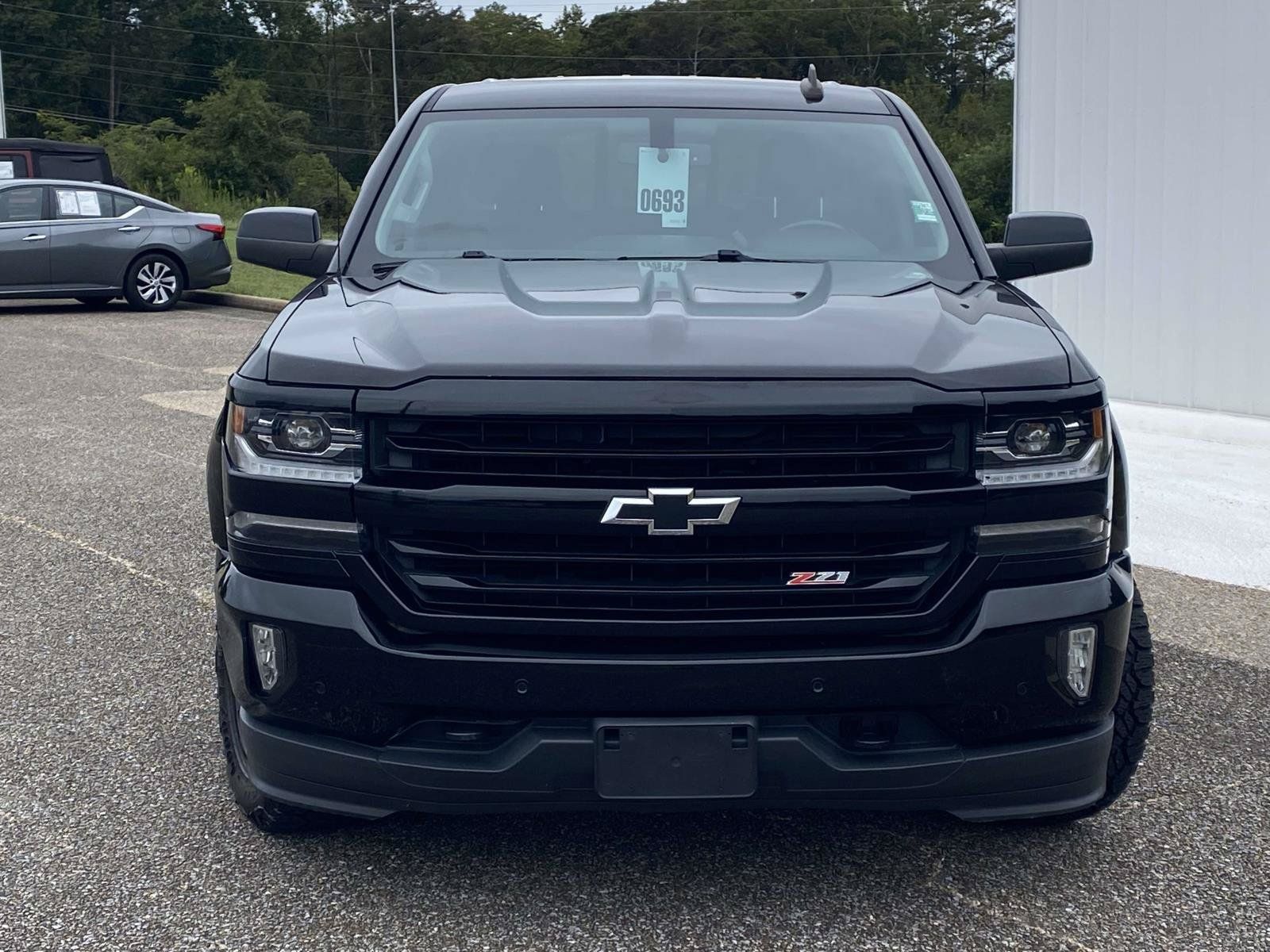 Used 2017 Chevrolet Silverado 1500 LTZ Z71 w/ LTZ Plus Package AWD/4WD image 2