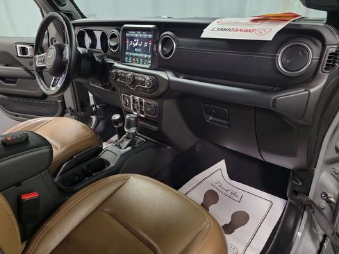 Used 2023 Jeep Wrangler Unlimited Sahara w/ Cold Weather Group image 24