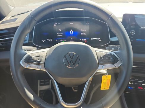 Used 2025 Volkswagen Jetta Sport FWD image 19