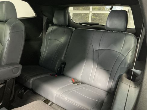 Used 2024 Buick Enclave Essence w/ Experience Buick Package AWD/4WD image 26