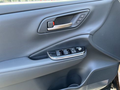 New 2026 Toyota Crown Signia image 8