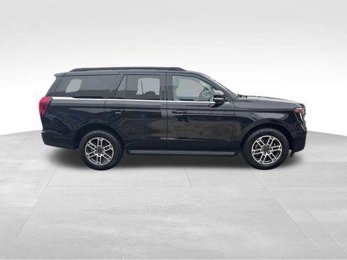 Used 2025 Ford Expedition Active image 63
