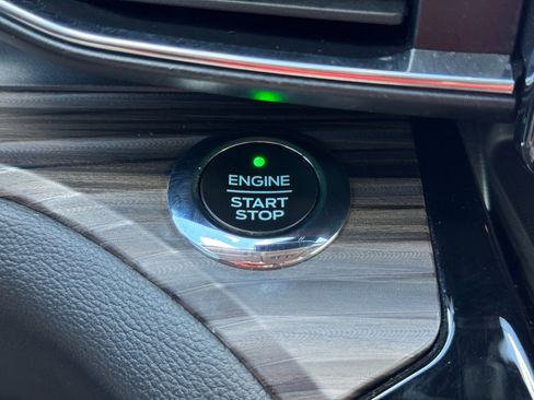 Used 2021 Ford Explorer Limited w/ Equipment Group 301A image 24