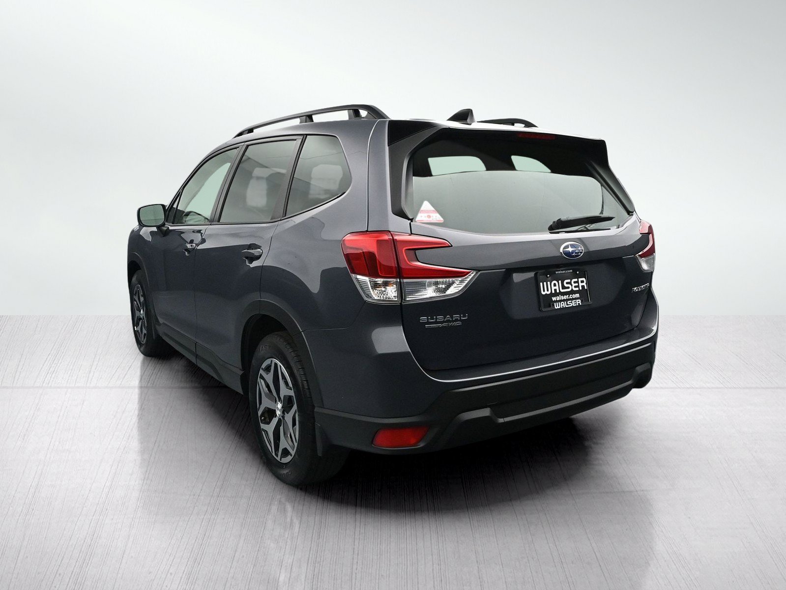 Used 2024 Subaru Forester Premium AWD/4WD image 5