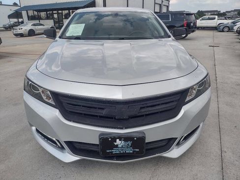 Used 2019 Chevrolet Impala LT image 2