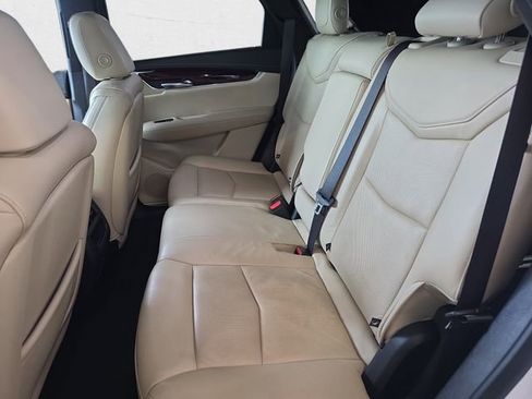 Used 2019 Cadillac XT5 Premium Luxury AWD/4WD image 14