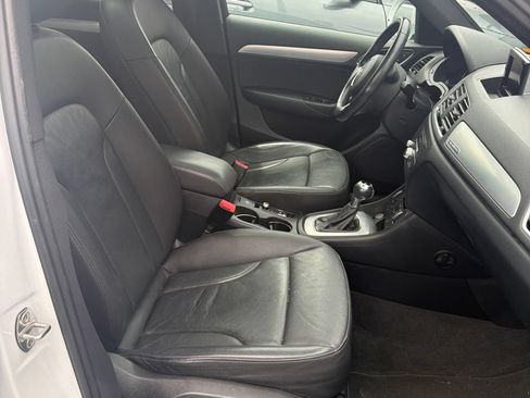 Used 2018 Audi Q3 2.0T Premium w/ Convenience Package AWD/4WD image 12