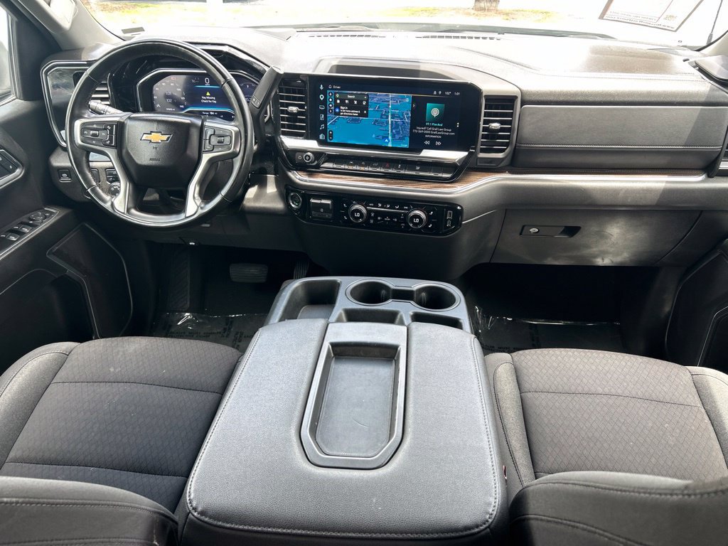 Used 2025 Chevrolet Silverado 1500 LT RWD image 11