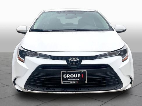 Used 2024 Toyota Corolla LE FWD image 4