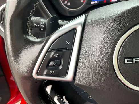 Used 2020 Chevrolet Camaro LT RWD image 17