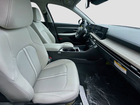 New 2026 Hyundai Sonata Blue FWD image 21