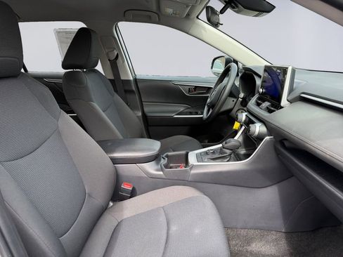Used 2025 Toyota RAV4 LE image 17
