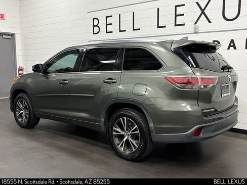 Used 2016 Toyota Highlander XLE FWD image 9