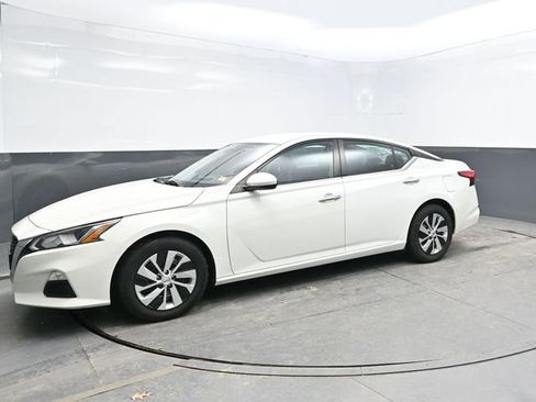 Used 2021 Nissan Altima 2.5 S image 3