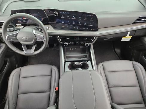 New 2026 Chevrolet Suburban Z71 w/ Comfort Package AWD/4WD image 20
